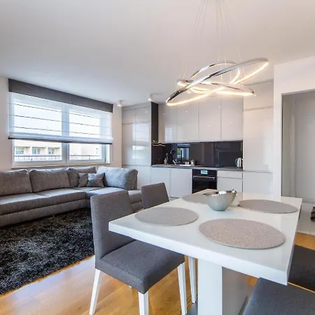 Apartament Z Garazem Baltycka Kolobrzeg